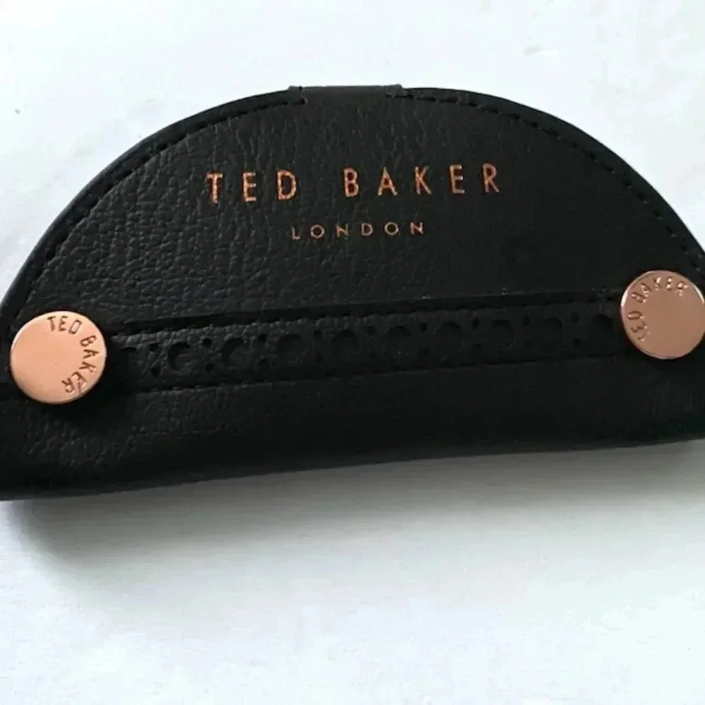 Ted‎ Baker - Black Brogue Key Holder and Headphones